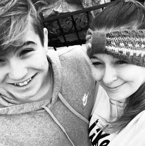 Meet your Posher, Dakota